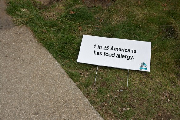 I sintomi delle allergie alimentari negli adulti e nei bambini e quali test fare
