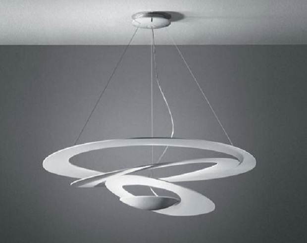 Artemide Pirce sospensione Halo, la lampada disegnata da Giuseppe Maurizio Scutellà