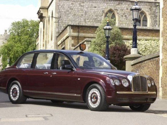 Bentley al Coronation Festival celebra la Regina d&#8217;Inghilterra
