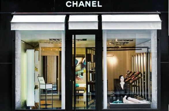 Chanel apre pop-up beauty boutique di lusso a Parigi