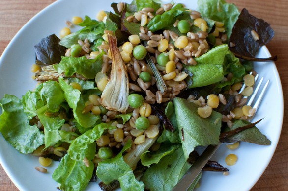 L&#8217;insalata estiva di farro con la ricetta semplice