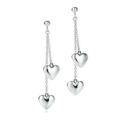 Gli orecchini Tiffany in argento più belli da regalare: modelli e prezzi