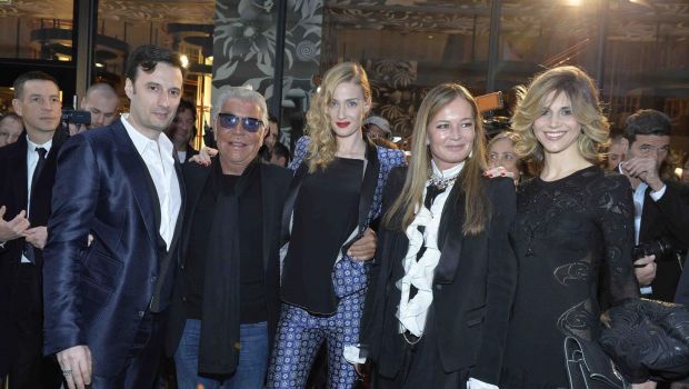 Roberto Cavalli Vienna: le foto del party in boutique con Karolina Kurkova e Maria Grazia Cucinotta