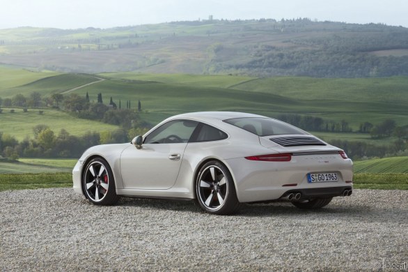 Porsche 911 in serie speciale per i 50 anni dell&#8217;iconica auto sportiva