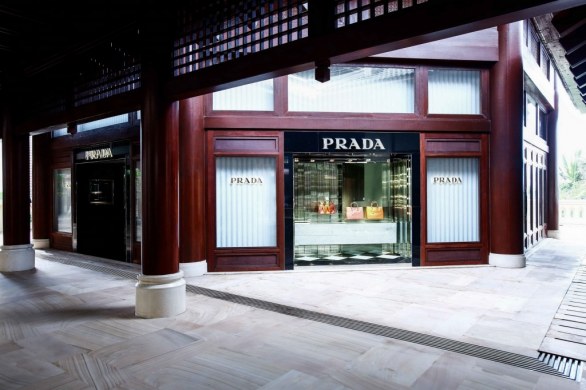 Prada apre una boutique di lusso a Sanya