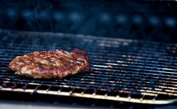 Le ricette per il barbecue americano da fare in giardino