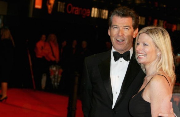 La figlia di Pierce Brosnan è morta di cancro alle ovaie come la madre 20 anni fa