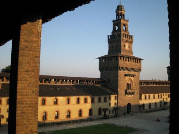 Al Castello Sforzesco di Milano con le donne, i cavalier l&#8217;arme e gli amori