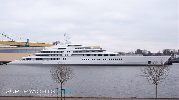 Yacht di lusso Azzam è il più lungo al mondo e appartiene a un principe arabo