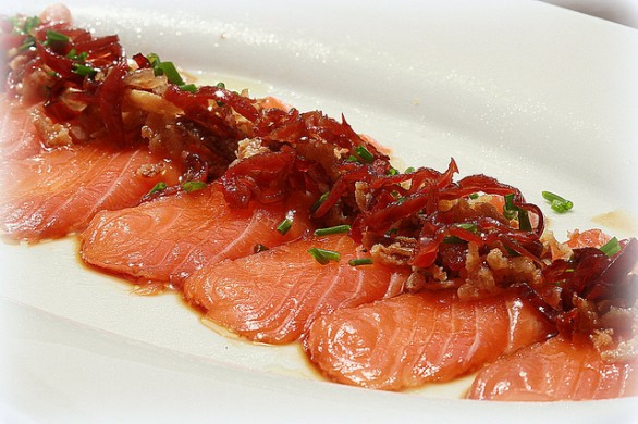 La ricetta semplice del carpaccio di salmone