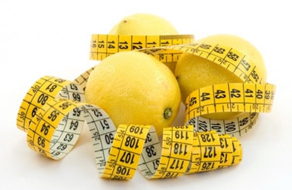 La dieta del limone disintossicante per perdere peso in una settimana