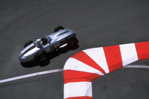 Collezionismo, oltre 22 milioni di euro per la Mercedes W196 di Fangio