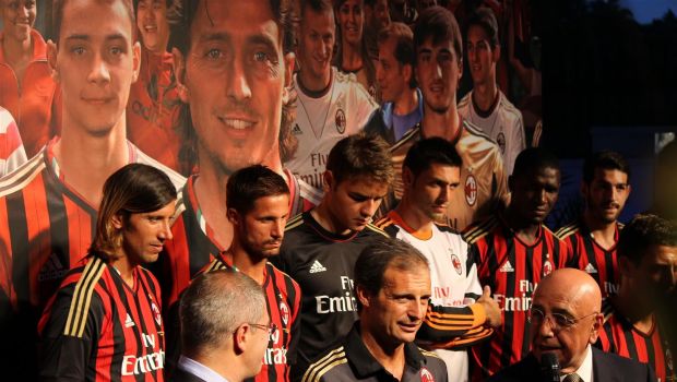 Maglia Milan 2013 2014: adidas e AC Milan presentano la prima maglia rossonera, tutte le foto