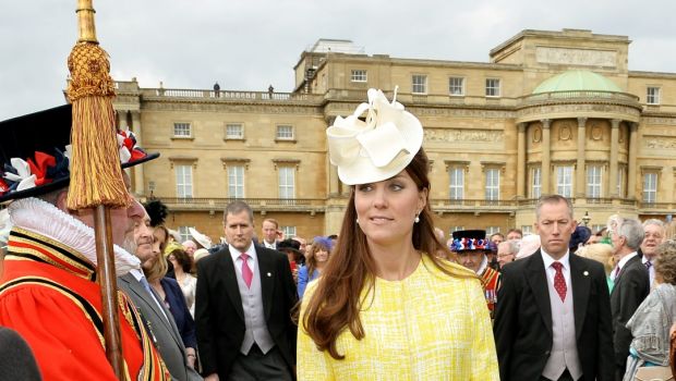 Kate Middleton incinta: tutti i look e l&#8217;eleganza della Duchessa di Cambridge