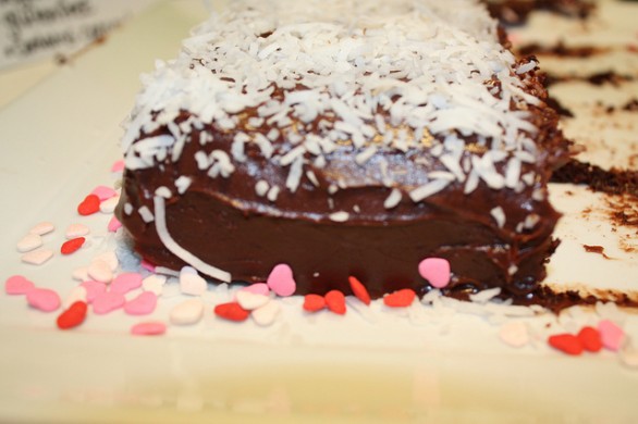 La torta al cocco e al cioccolato per l&#8217;estate