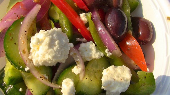 L&#8217;insalata greca rivisitata per un pranzo veloce e leggero
