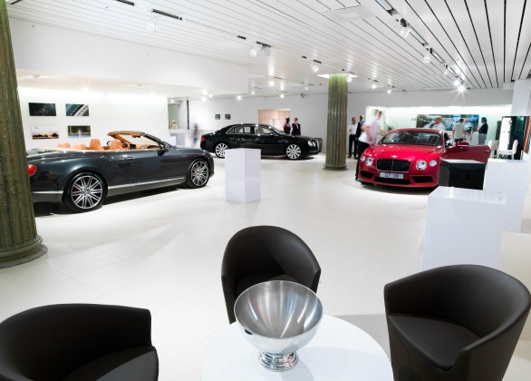 Bentley apre una nuova concessionaria a Stoccolma