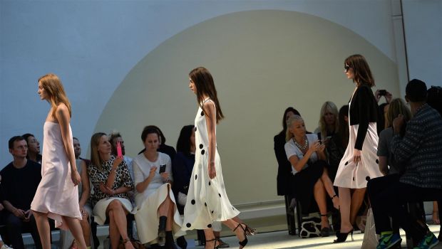 Sfilate Moda Milano Settembre 2013: i pois di Sportmax, la collezione primavera estate 2014