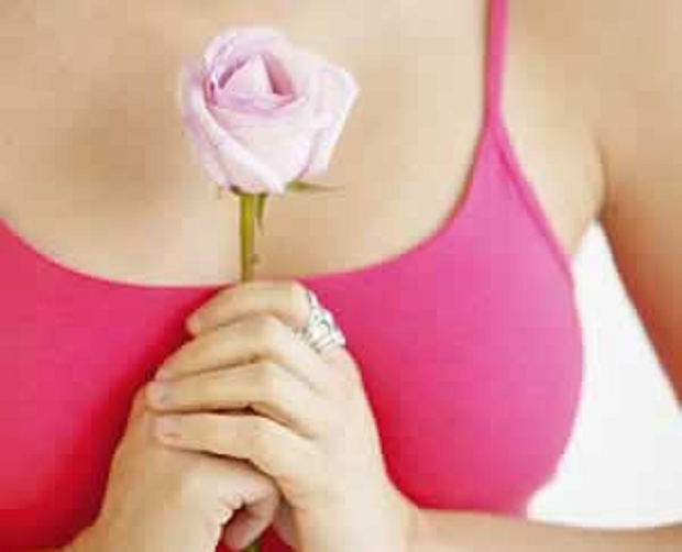 Rassodare il seno dopo la dieta con gli esercizi fisici e i cosmetici