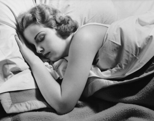 Dormire troppo fa ingrassare? Ecco come il metabolismo funziona nella dieta