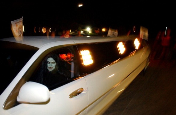 Halloween party 2013 a Roma in limousine di lusso