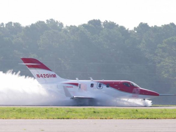 Jet di lusso, Honda completa il primo stock di HondaJet