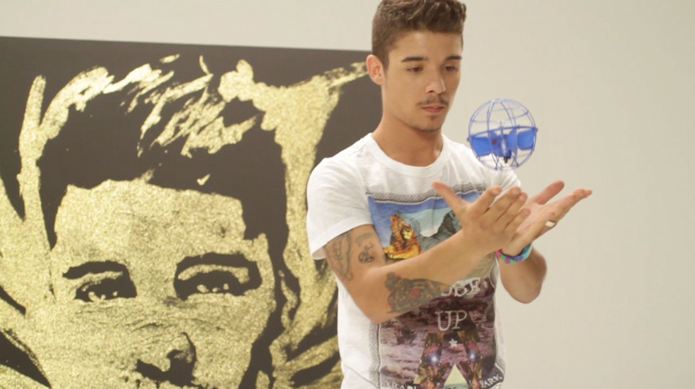 moreno-la-novita-video-atmosphere-spin-master