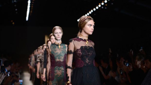 Paris Fashion Week Settembre 2013: la donna bohemien di Valentino, la collezione PE 2014