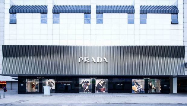 Prada Cina Suzhou: inaugurata la nuova boutique nel mall Matro, le foto