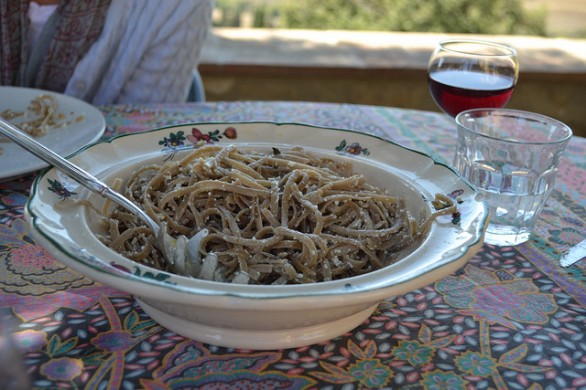 Come fare la pasta con la farina di castagne in casa