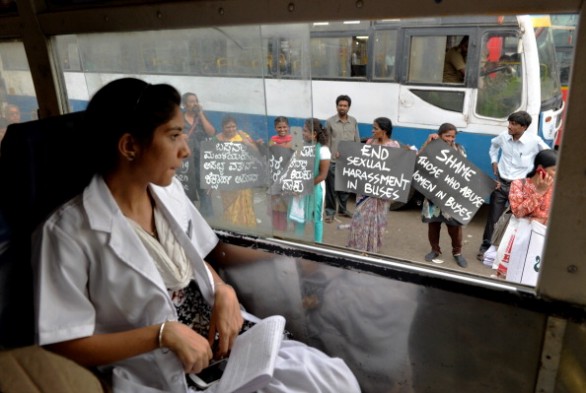 India: stuprata dai colleghi, viene licenziata e dopo tre anni si suicida