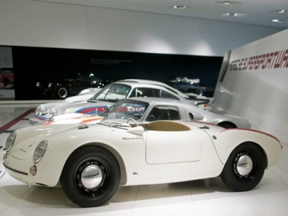 Museo Porsche, 60 anni di auto sportive e da gara in vetrina