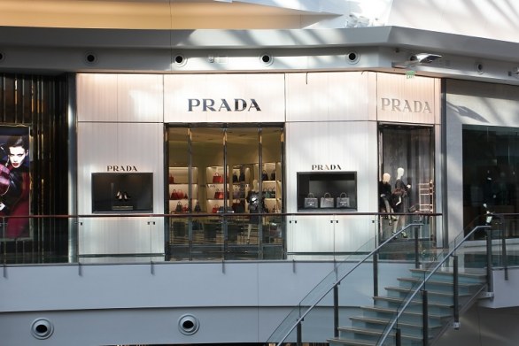 Prada inaugura a Orlando: la maison italiana alla conquista degli States