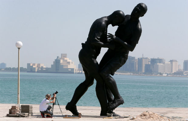 Adel Abdessemed accusato di idolatria in Qatar difende la libertà artistica