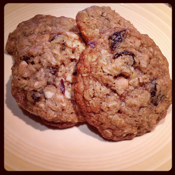 I biscotti alle nocciole e uvetta, dolci sapori invernali