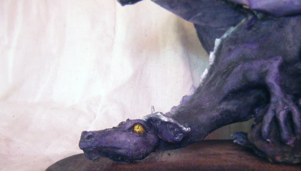 Fate e draghi: le statue fantasy da collezione di Angela Castellano