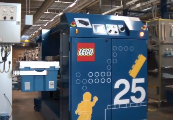 Andiamo a vedere com&#8217;è la fabbrica dei Lego