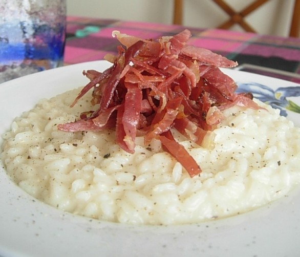 Il risotto con mele e speck con la ricetta veloce