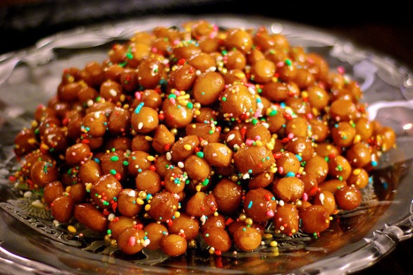 La ricetta degli struffoli napoletani il dolce tipico del Natale