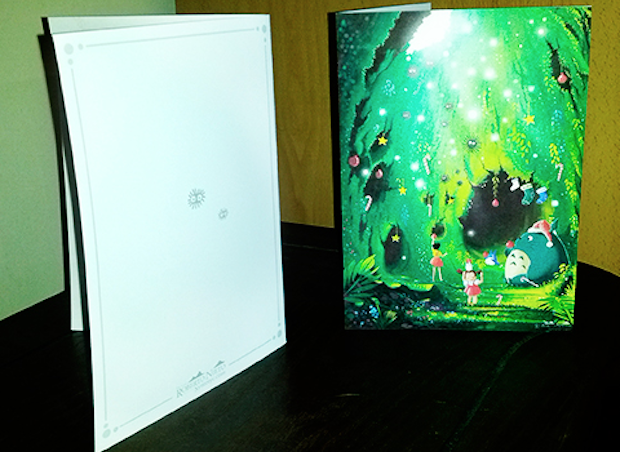 Gli auguri di Natale di Totoro, la cartolina kawaii da scaricare e stampare