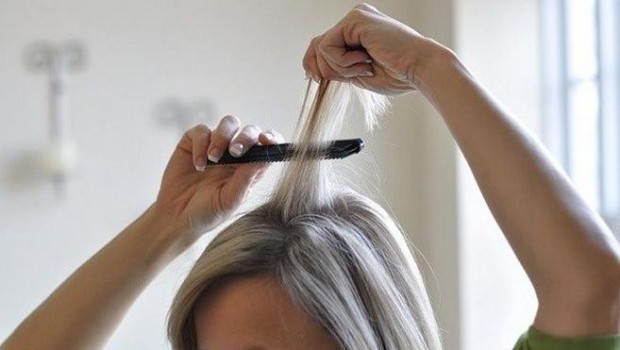 Come cotonare i capelli ricci senza rovinarli