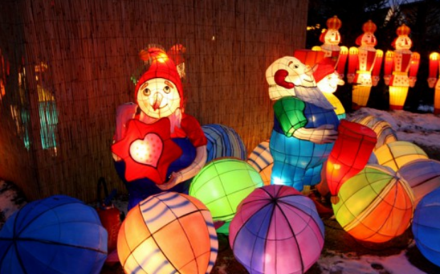 Metz: un magico sentiero di lanterne per le feste
