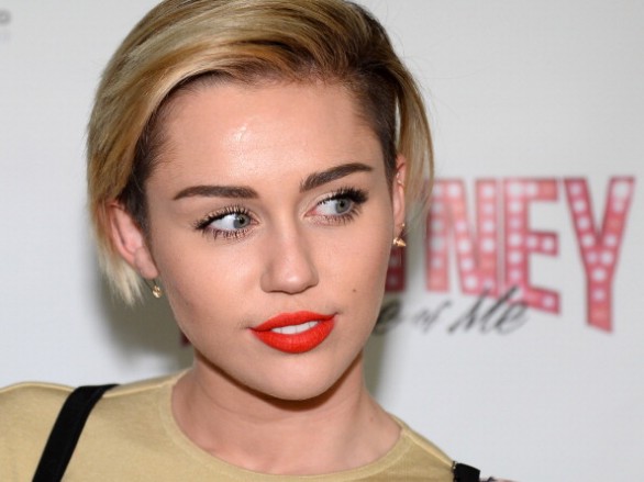 Miley Cyrus innamorata di Kellan Lutz, ma l&#8217;attore nega la storia