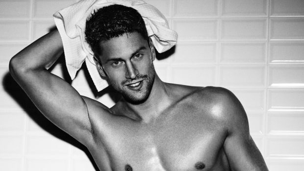 Emporio Armani Luca Dotto: il nuovo testimonial della campagna Underwear ed Eyewear, le foto