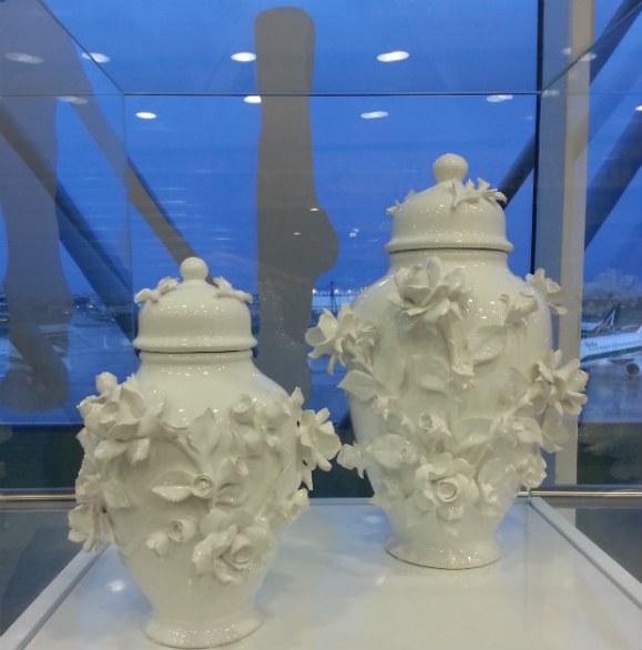 Porcelain: le ceramiche di Capodimonte in mostra all&#8217;aeroporto di Napoli