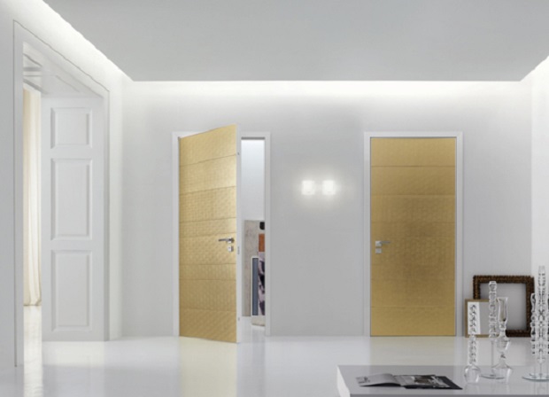 Porte blindate in pelle oro per un interior design elegante e sicuro