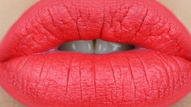 Come scegliere un rossetto secondo il colore del viso e degli occhi