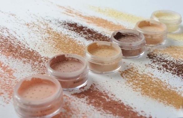 Correttori minerali: come scegliere quello giusto in base alle esigenze di make-up?