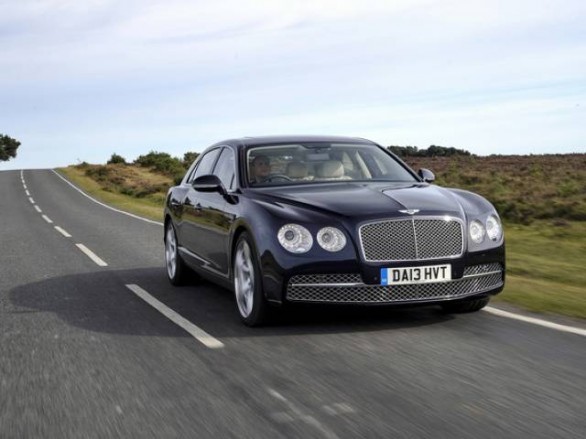 Anno record per Bentley nel mercato delle auto di lusso