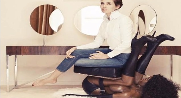 La moglie di Abramovich seduta su una poltrona &#8220;umana&#8221;: scelta di cattivo gusto o solo provocazione?